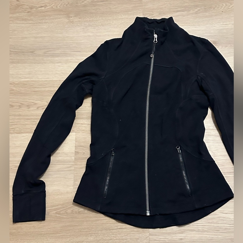 LULULEMON ZIP UP